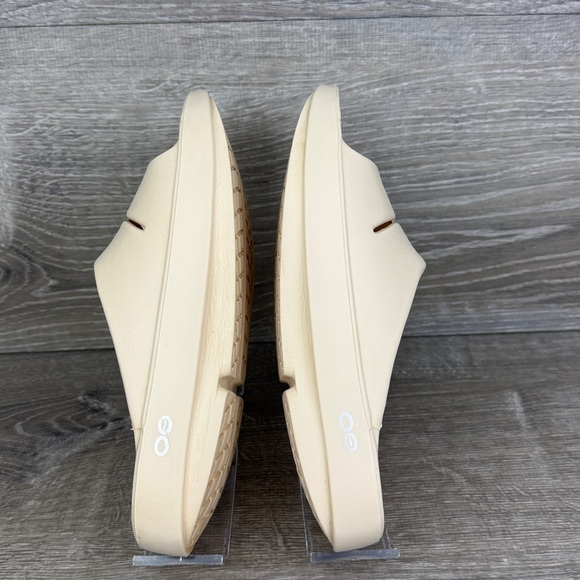 Oofos OOahh Women’s Sz 6/EU 37 Nomad Cream Foam Slip On Slide Recovery Sandals - Picture 10 of 13